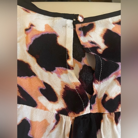 Calvin Klein Animal Print Tank Top Size Medium Peach & Black Piping Flowy - Picture 10 of 10